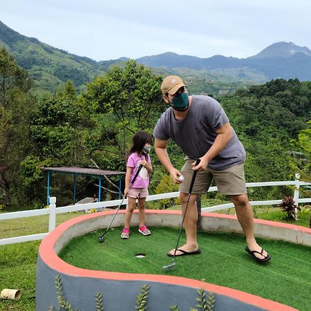 Serene Mountain Escape Digos 外观 照片